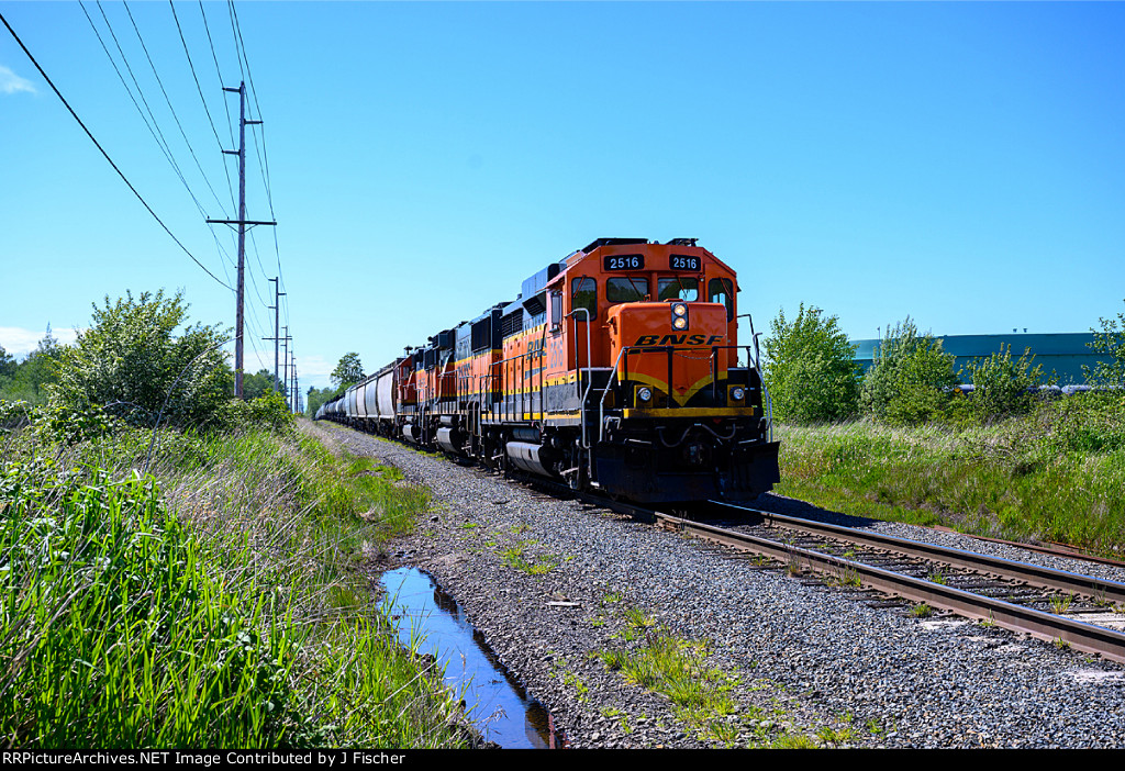 BNSF 2516